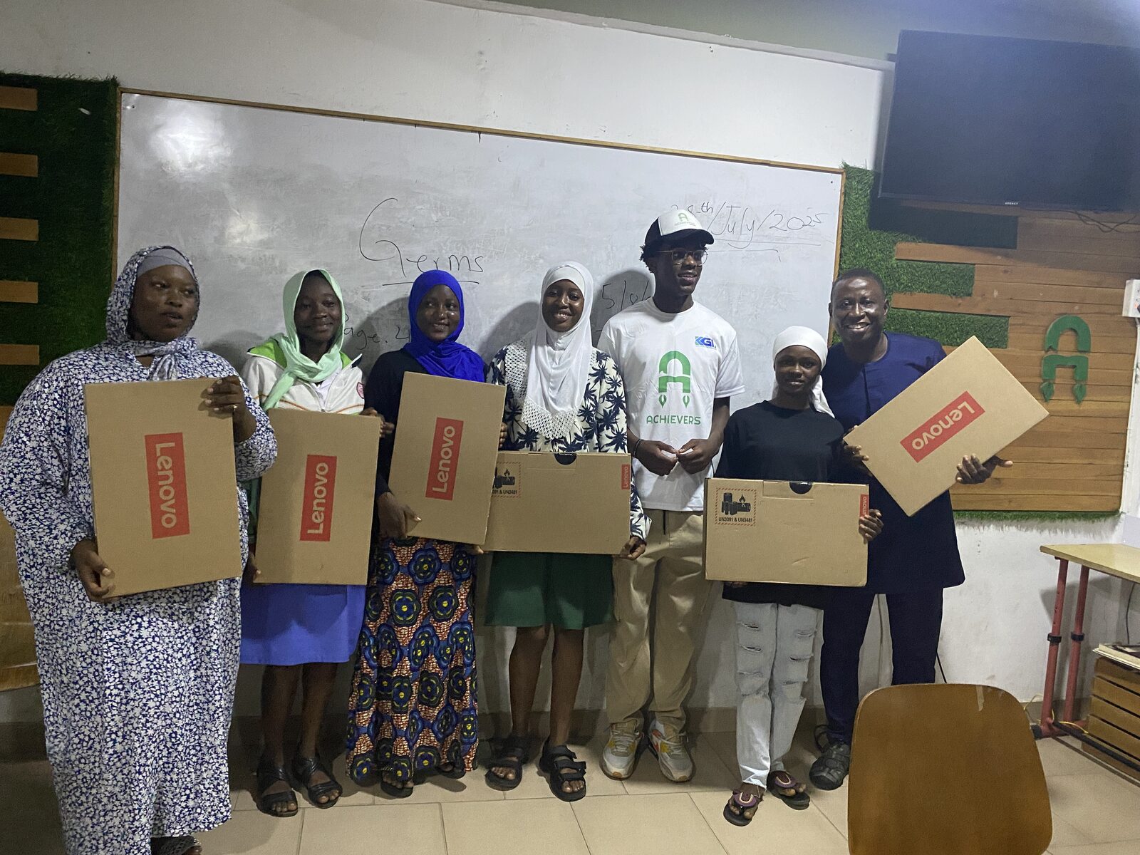 Donation of 10 new laptops to Achievers Ghana girls